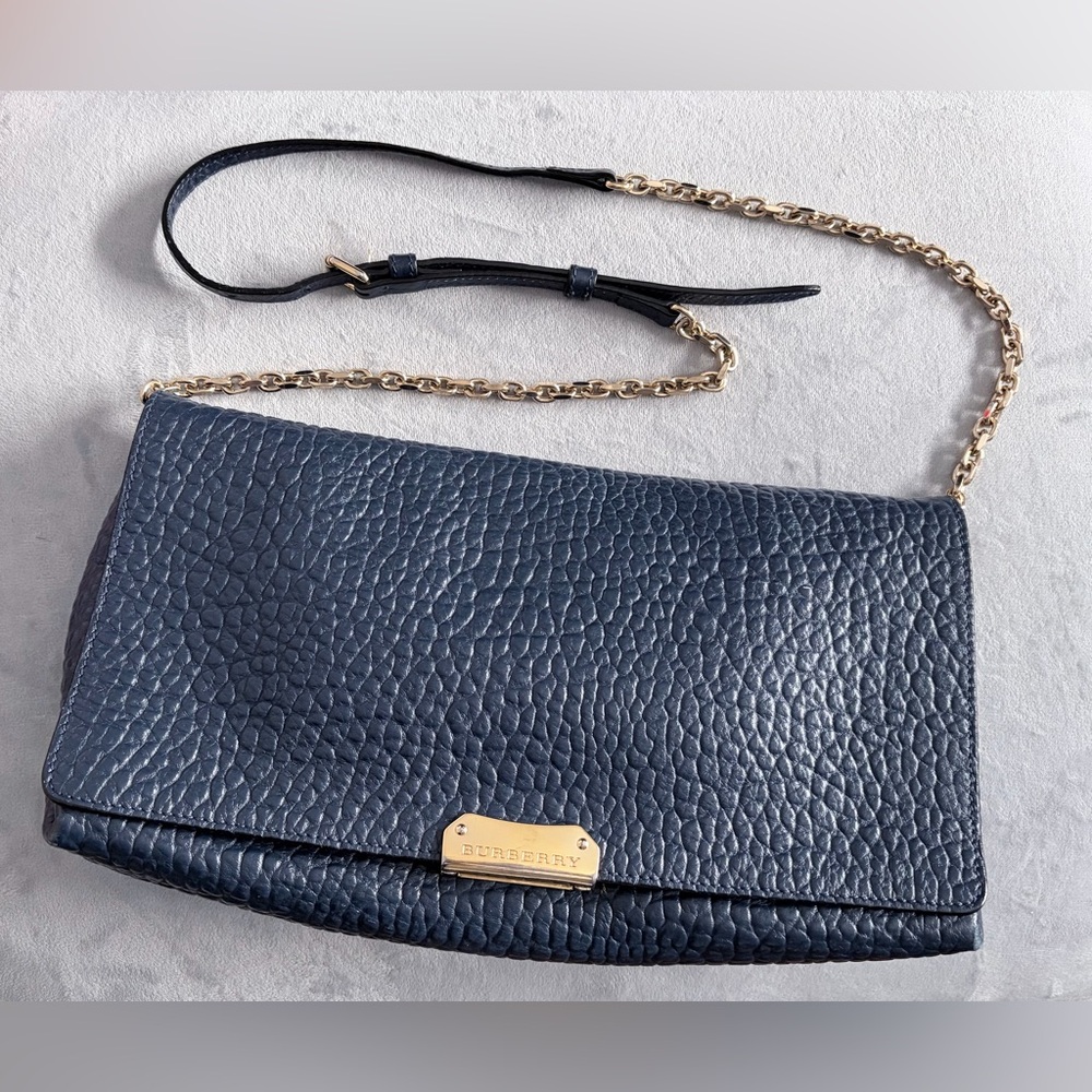 Burberry Navy Crossbody Bag with Gold Chain/Calfskin-Crossbody/shoulder/Clutch